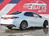 Toyota Camry 2021 годаүшін14 500 000 тг. в Актобе – фото 5