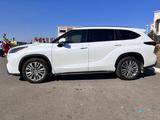 Toyota Highlander 2023 годаүшін35 500 000 тг. в Уральск – фото 3