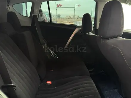 Toyota RAV4 2015 года за 10 000 000 тг. в Актау – фото 14