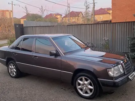 Mercedes-Benz E 230 1992 года за 2 700 000 тг. в Астана – фото 14