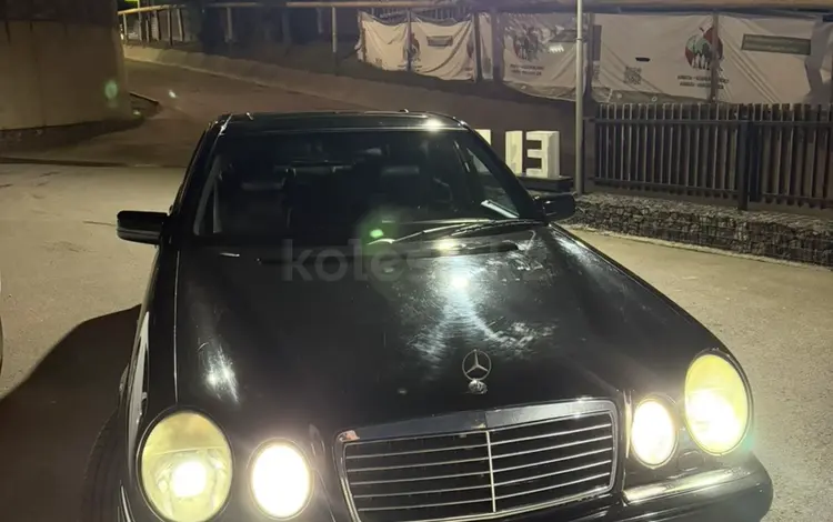 Mercedes-Benz E 320 1999 года за 3 500 000 тг. в Алматы