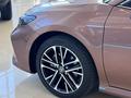 Toyota Camry Luxe 2026 года за 25 190 000 тг. в Караганда – фото 8