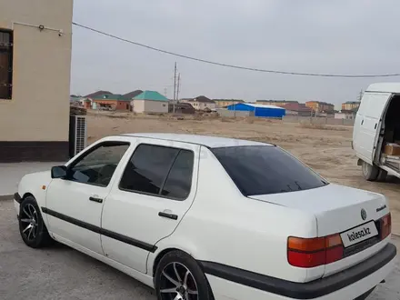 Volkswagen Vento 1993 года за 1 300 000 тг. в Кызылорда – фото 2