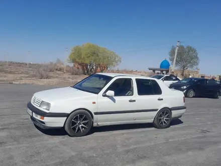 Volkswagen Vento 1993 года за 1 300 000 тг. в Кызылорда – фото 3