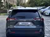 Toyota RAV4 2021 годаүшін12 200 000 тг. в Шымкент – фото 4