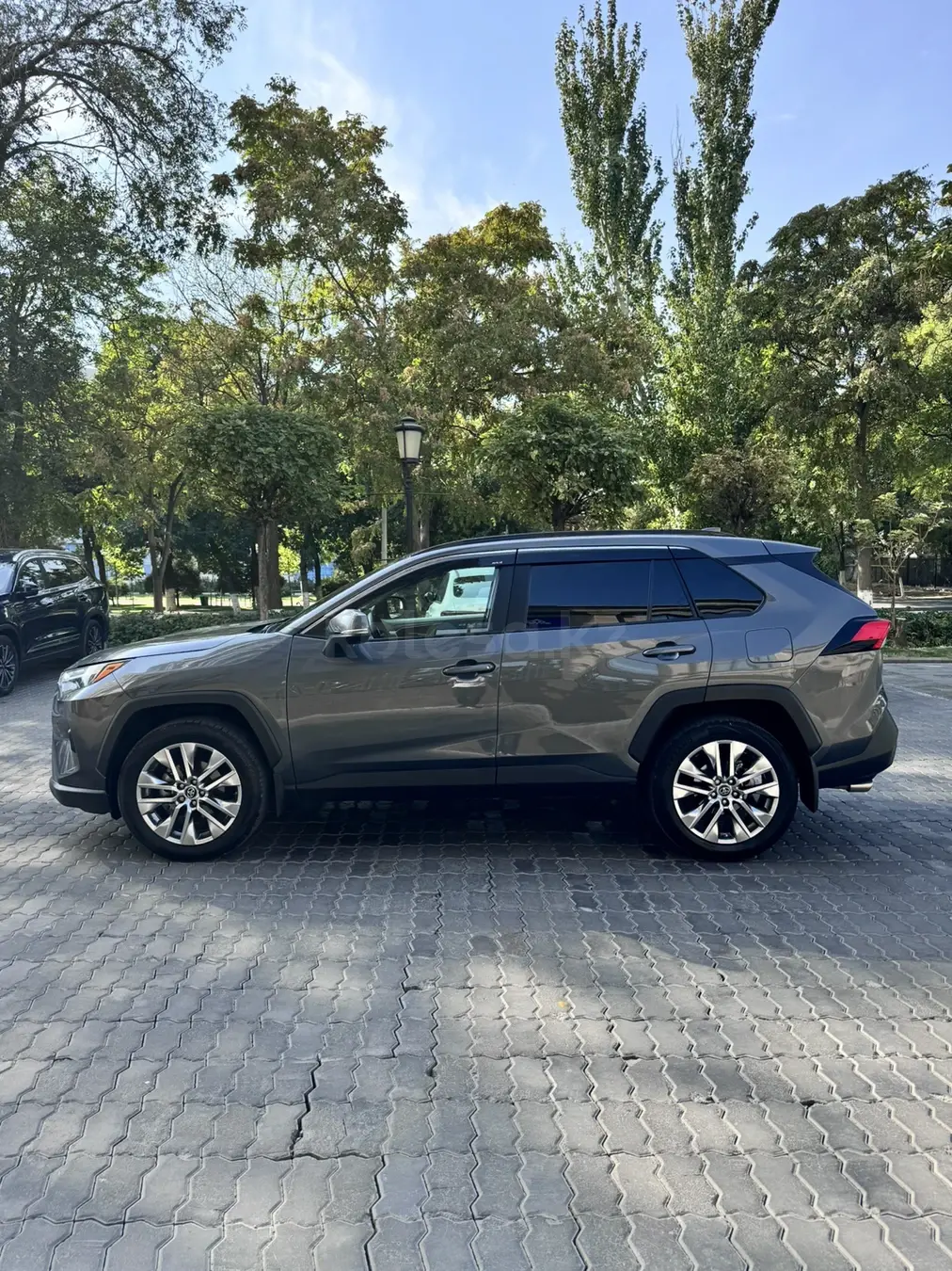 Toyota RAV4, 2021