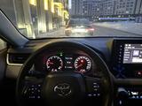 Toyota RAV4 2022 года за 16 000 000 тг. в Астана – фото 4