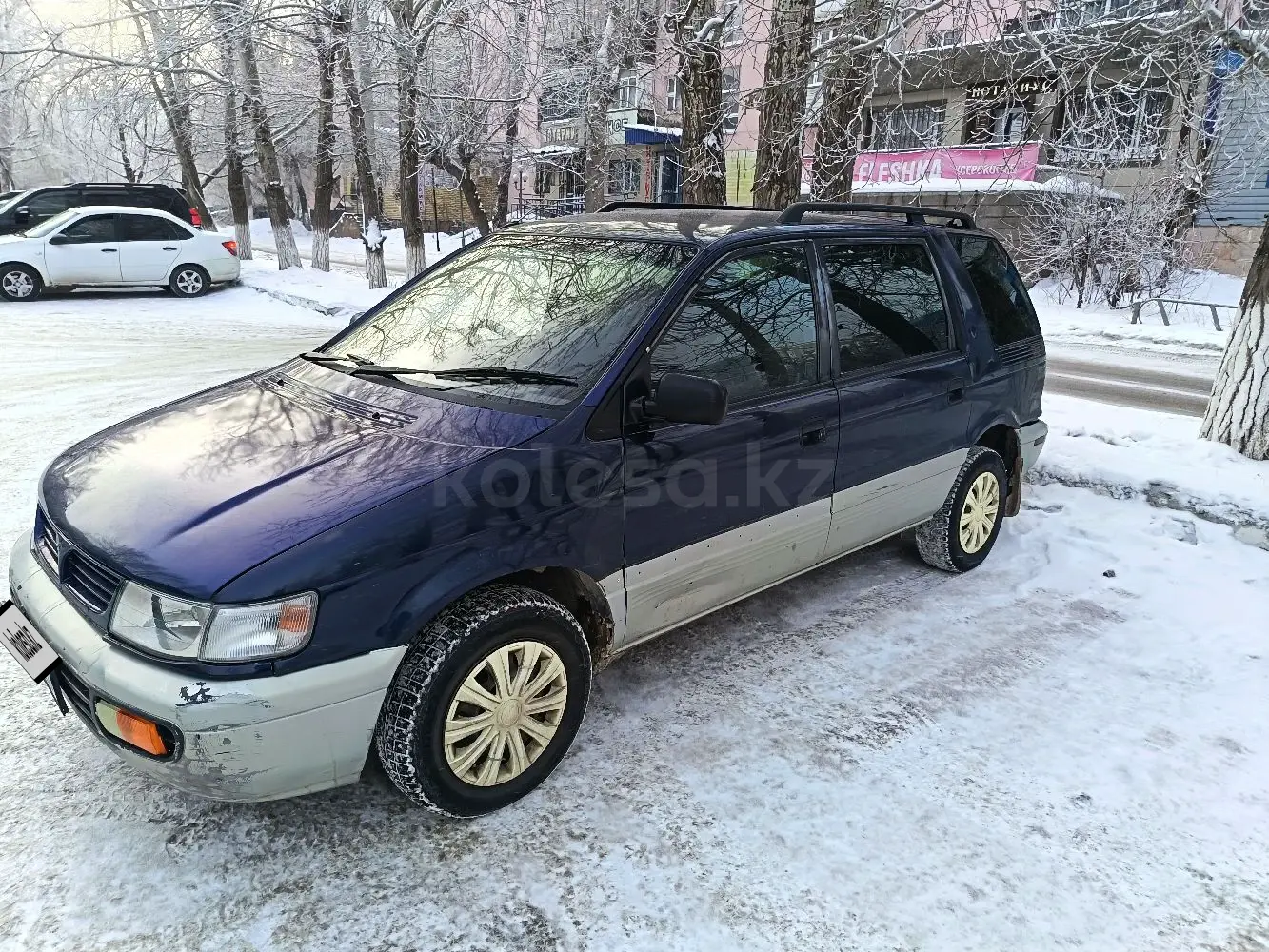 Mitsubishi Chariot, 1995