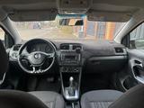 Volkswagen Polo 2015 года за 4 200 000 тг. в Актобе – фото 5