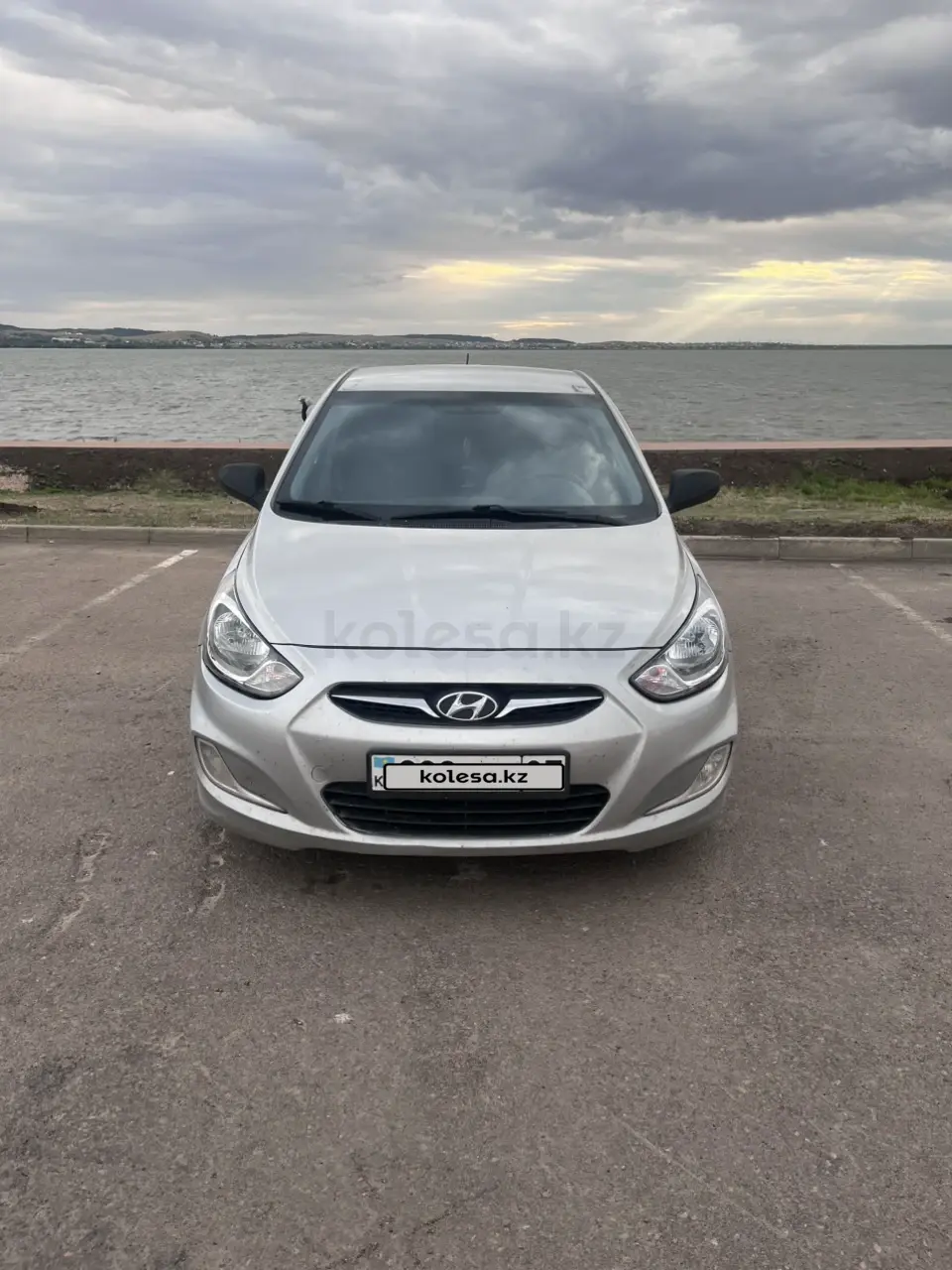 Hyundai Accent, 2011