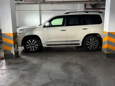 Toyota Land Cruiser 2017 года за 32 500 000 тг. в Астана – фото 3