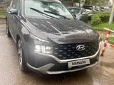 Hyundai Santa Fe 2022 годаfor15 500 000 тг. в Алматы