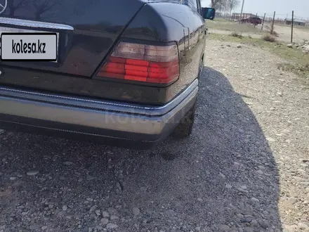Mercedes-Benz E 320 1994 года за 3 100 000 тг. в Талдыкорган – фото 5