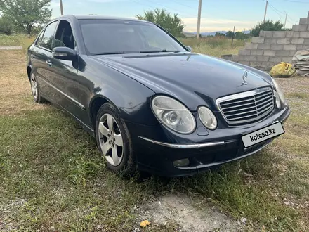 Mercedes-Benz E 270 2003 года за 3 500 000 тг. в Талдыкорган – фото 12