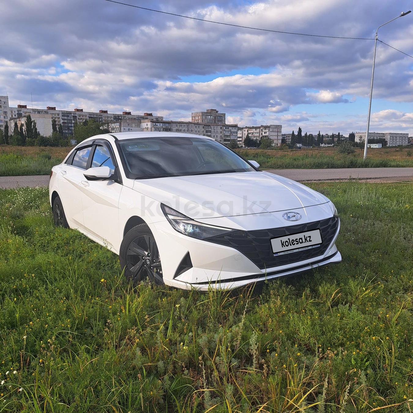 Hyundai Elantra 2022 г.