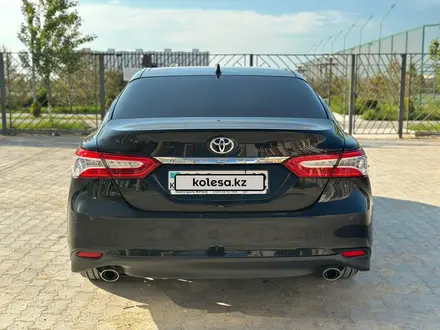 Toyota Camry 2023 года за 15 600 000 тг. в Актау – фото 9