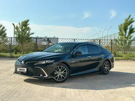 Toyota Camry 2023 года за 15 600 000 тг. в Актау – фото 8