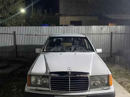 Mercedes-Benz E 230 1992 года за 1 100 000 тг. в Талдыкорган – фото 5