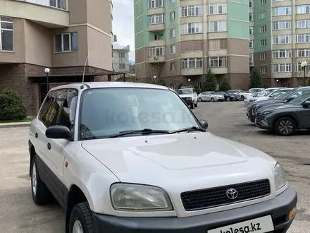 Toyota RAV4 1996 года за 3 200 000 тг. в Алматы