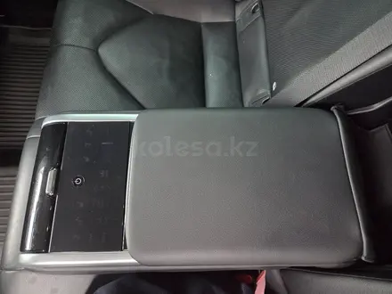 Toyota Camry 2018 года за 13 200 000 тг. в Астана – фото 7