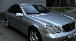 Mercedes-Benz C 320 2001 года за 3 000 000 тг. в Алматы