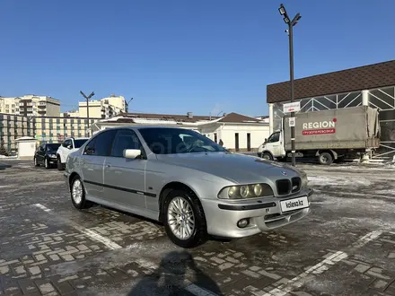 BMW 530 2001 года за 4 000 000 тг. в Алматы – фото 10