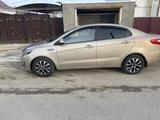 Kia Rio 2014 года за 2 650 000 тг. в Атырау – фото 4