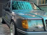 Mercedes-Benz E 230 1992 года за 3 500 000 тг. в Алматы – фото 4