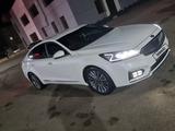 Kia K7 2017 года за 10 000 000 тг. в Астана