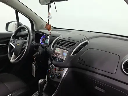 Chevrolet Tracker 2013 года за 5 300 000 тг. в Астана – фото 15