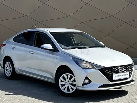 Hyundai Accent 2021 года за 5 590 000 тг. в Караганда – фото 3