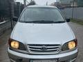 Toyota Ipsum 1999 годаfor3 400 000 тг. в Алматы