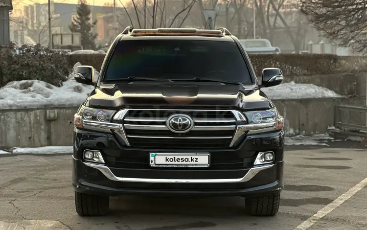 Toyota Land Cruiser 2019 годаfor35 900 000 тг. в Алматы