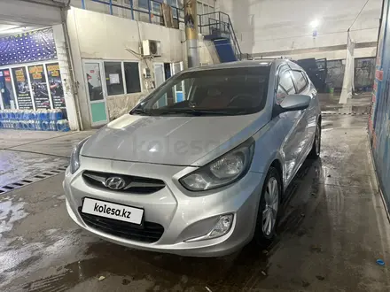 Hyundai Accent 2011 года за 4 200 000 тг. в Усть-Каменогорск – фото 2
