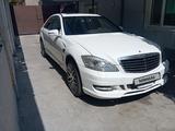 Mercedes-Benz S 600 2007 года за 6 500 000 тг. в Тараз – фото 3