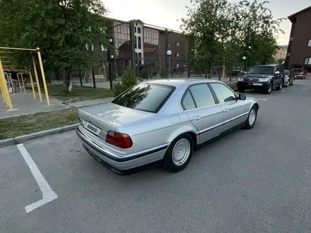 BMW 730 1997 года за 3 550 000 тг. в Алматы – фото 2