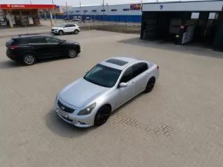 Infiniti g25, 2011