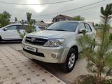 Toyota Fortuner 2006 годаүшін7 400 000 тг. в Шымкент