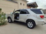 Toyota Fortuner 2006 годаүшін7 400 000 тг. в Шымкент – фото 2