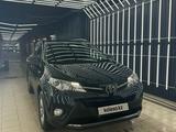 Toyota RAV4 2015 года за 12 000 000 тг. в Астана