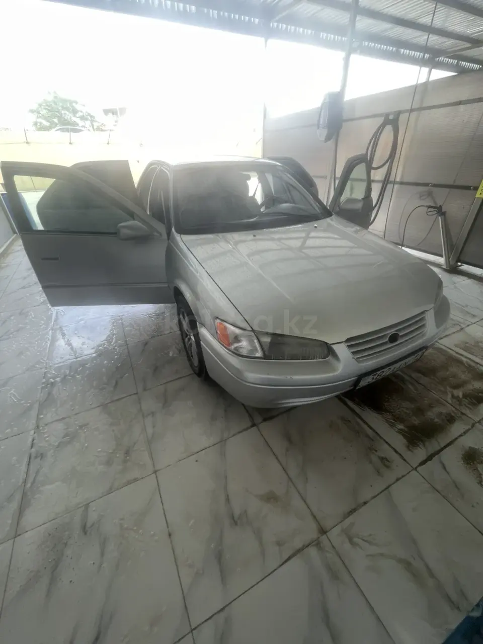 Toyota Camry, 1998