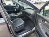 Hyundai Santa Fe 2023 года за 17 500 000 тг. в Алматы – фото 4