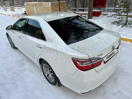 Toyota Camry 2016 года за 13 950 000 тг. в Караганда – фото 11