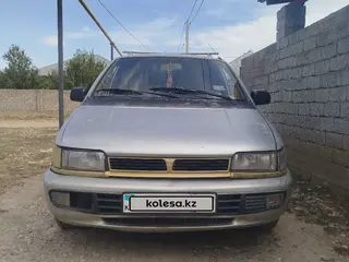 Mitsubishi Space Wagon, 1993