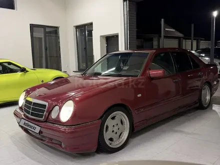 Mercedes-Benz E 320 1998 года за 3 200 000 тг. в Алматы – фото 13