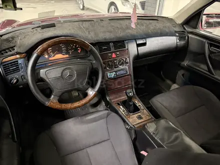 Mercedes-Benz E 320 1998 года за 3 200 000 тг. в Алматы – фото 15