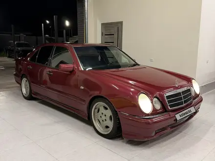 Mercedes-Benz E 320 1998 года за 3 200 000 тг. в Алматы – фото 4