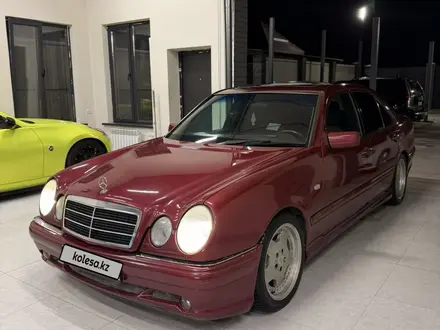 Mercedes-Benz E 320 1998 года за 3 200 000 тг. в Алматы