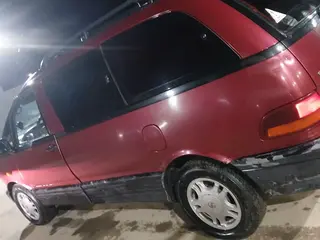 Toyota Previa, 1993