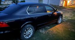 Skoda Superb 2011 годаfor6 000 000 тг. в Аягоз – фото 4